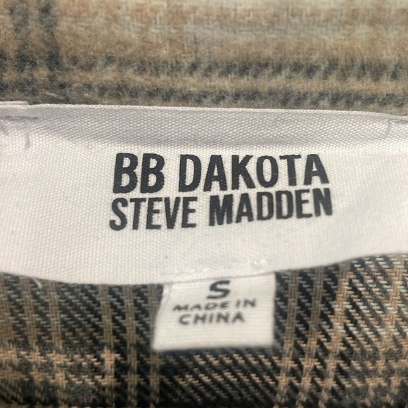 BB Dakota Steve Madden flannel Shacket button down - Picture 2 of 10